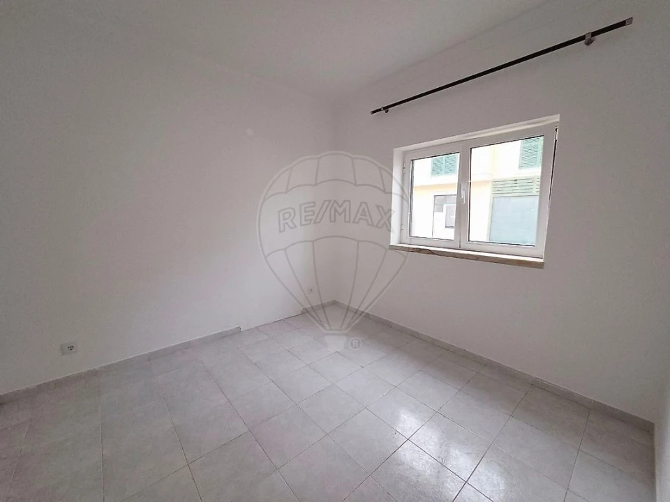 Moradia T3 para Arrendamento em Almeirim Foto 3
