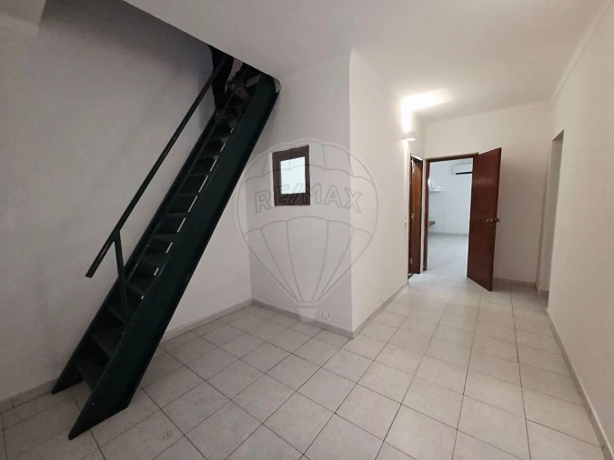 Moradia T3 para Arrendamento em Almeirim Foto 5