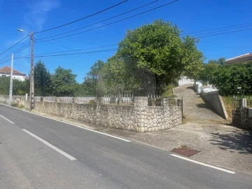 Moradia T4 para Venda em São Vicente do Paul e Vale de Figueira