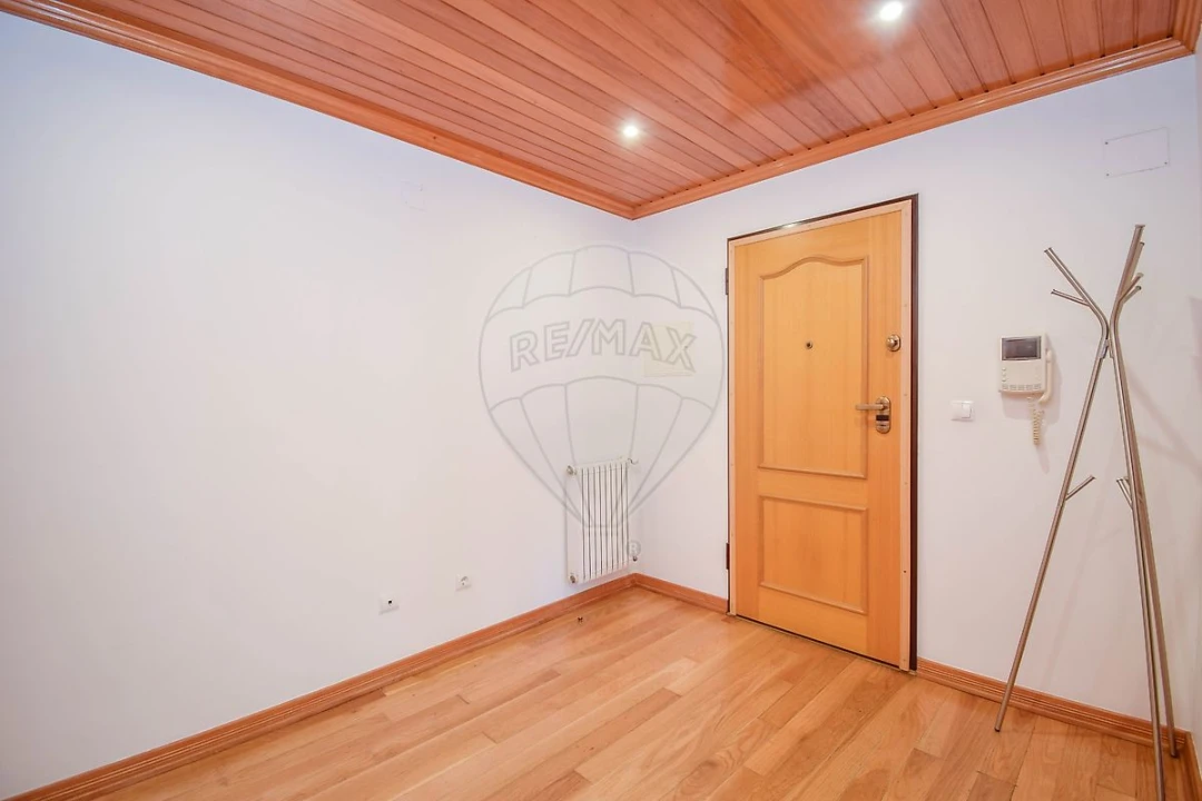 Apartamento T1 para Arrendamento em Algés, Linda-A-Velha e Cruz Quebrada-Dafundo Foto 4