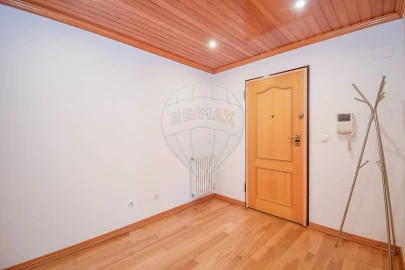 Apartamento T1 para Arrendamento em Algés, Linda-A-Velha e Cruz Quebrada-Dafundo