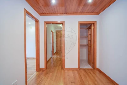 Apartamento T1 para Arrendamento em Algés, Linda-A-Velha e Cruz Quebrada-Dafundo