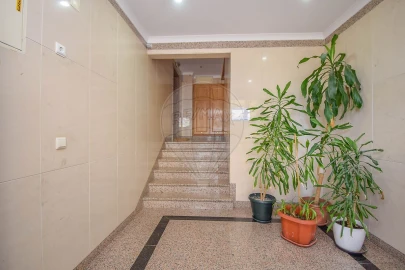 Apartamento T1 para Arrendamento em Algés, Linda-A-Velha e Cruz Quebrada-Dafundo