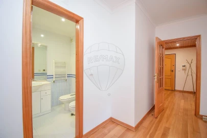 Apartamento T1 para Arrendamento em Algés, Linda-A-Velha e Cruz Quebrada-Dafundo