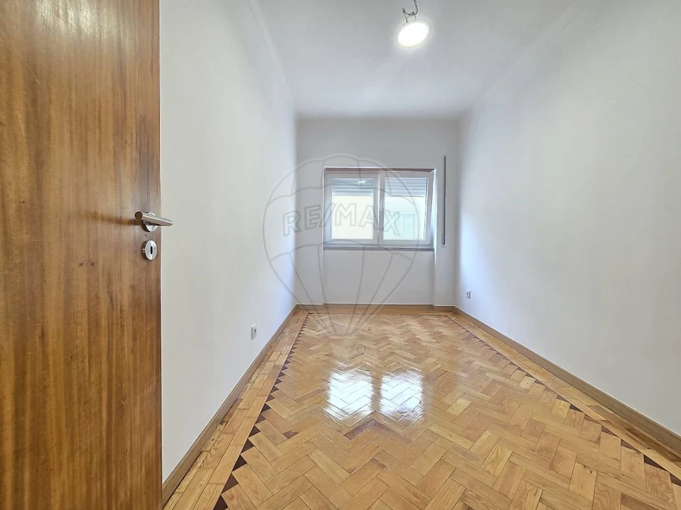 Moradia T3 para Arrendamento em Carcavelos e Parede Foto 14