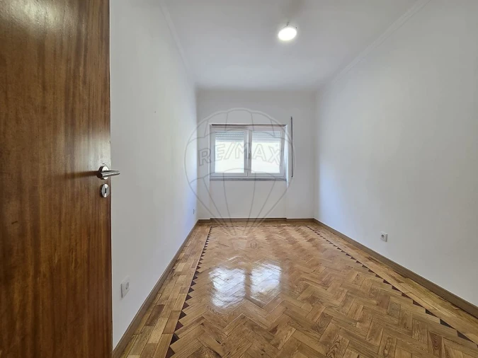 Moradia T3 para Arrendamento em Carcavelos e Parede Foto 15