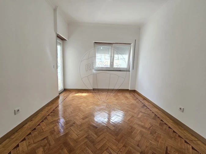 Moradia T3 para Arrendamento em Carcavelos e Parede Foto 12