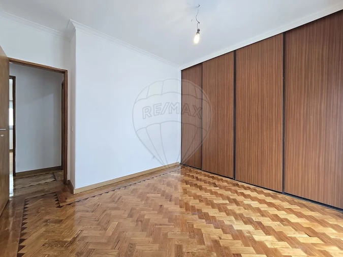 Moradia T3 para Arrendamento em Carcavelos e Parede Foto 18