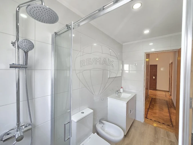 Moradia T3 para Arrendamento em Carcavelos e Parede Foto 20