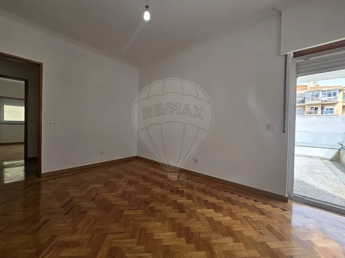 Moradia T3 para Arrendamento em Carcavelos e Parede Foto 11