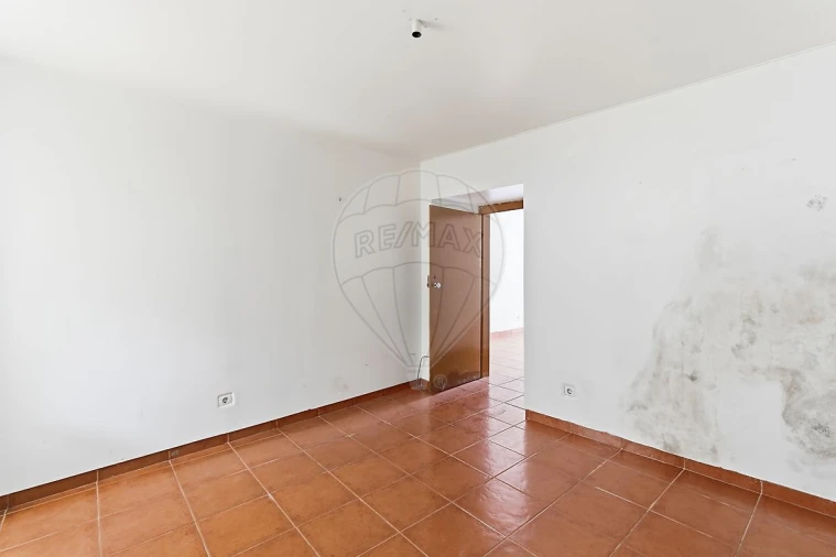 Prédio para Venda em Azeitão (São Lourenço e São Simão) Foto 24