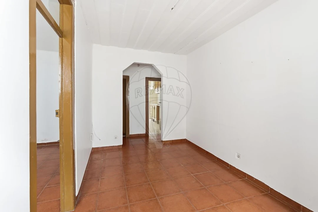 Prédio para Venda em Azeitão (São Lourenço e São Simão) Foto 18