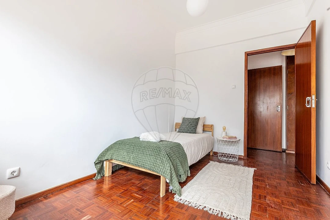 Apartamento T2 para Venda em Costa da Caparica Foto 9