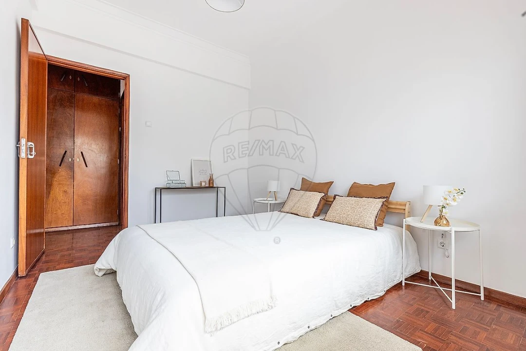 Apartamento T2 para Venda em Costa da Caparica Foto 28