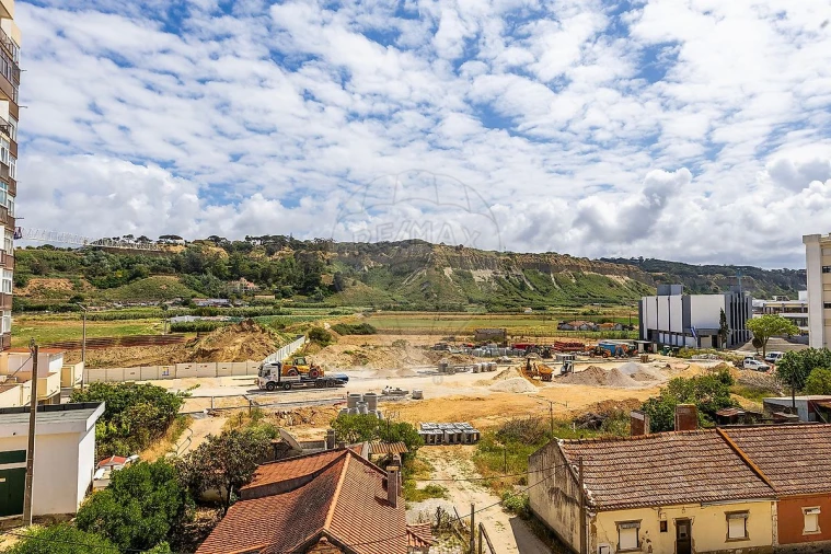 Apartamento T2 para Venda em Costa da Caparica Foto 23