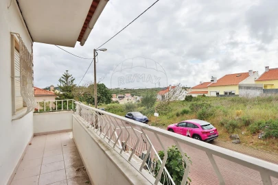 Moradia T5 para Venda em Porto Salvo