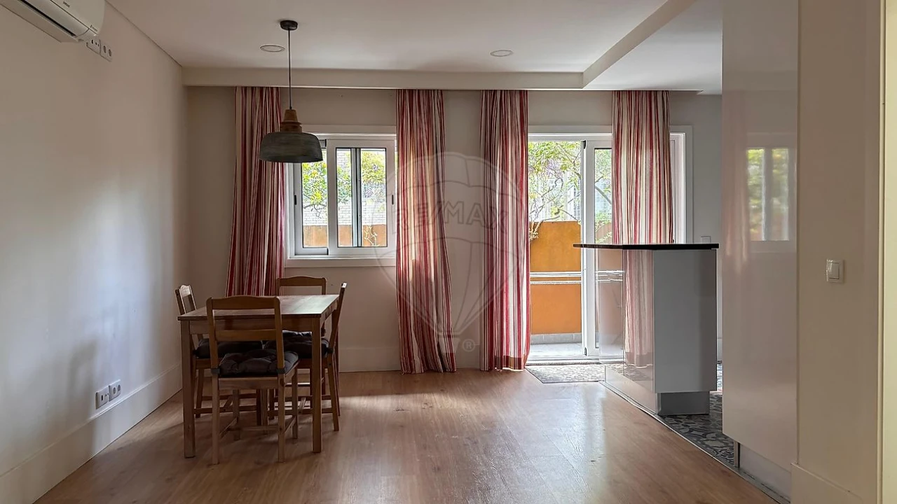 Apartamento T3 para Arrendamento em Mafamude e Vilar do Paraíso Foto 1