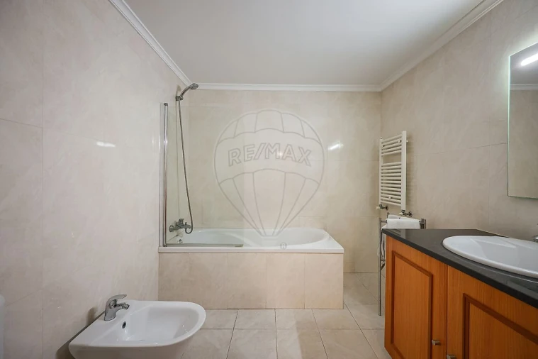 Apartamento T2 para Venda em Glória e Vera Cruz Foto 5