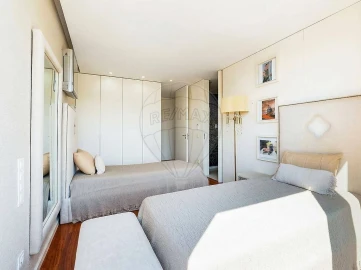 Apartamento T4 para Venda em Arcozelo