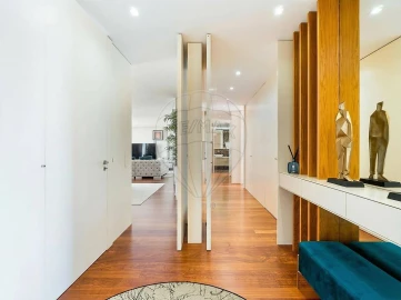 Apartamento T4 para Venda em Arcozelo