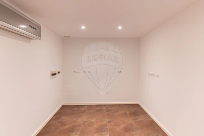 Apartamento T4 para Venda em Arcozelo