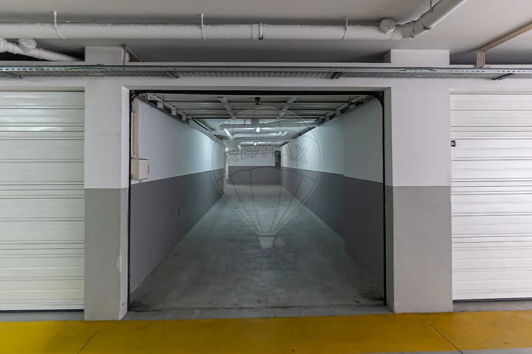 Apartamento T4 para Venda em Arcozelo Foto 30