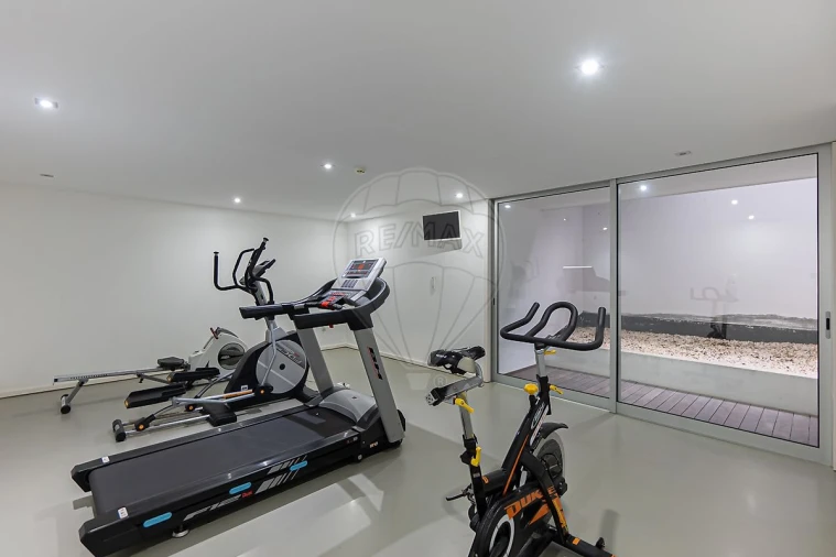 Apartamento T4 para Venda em Arcozelo Foto 31
