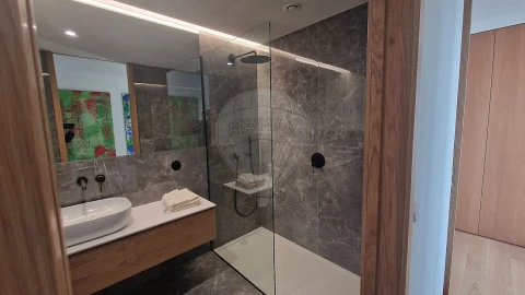 Apartamento T2 para Venda em Cedofeita, Santo Ildefonso, Sé, Miragaia, São Nicolau e Vitória