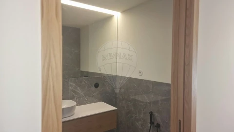 Apartamento T2 para Venda em Cedofeita, Santo Ildefonso, Sé, Miragaia, São Nicolau e Vitória