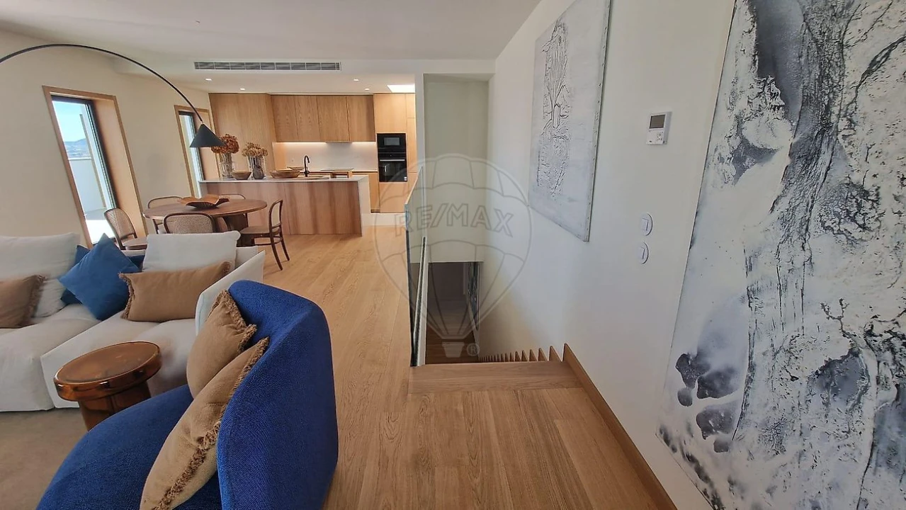 Apartamento T2 para Venda em Cedofeita, Santo Ildefonso, Sé, Miragaia, São Nicolau e Vitória Foto 24