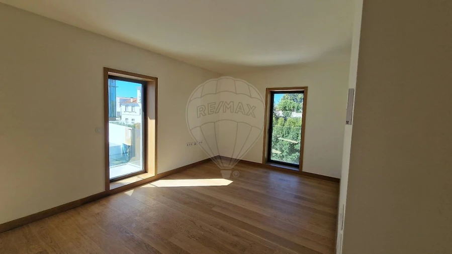 Apartamento T2 para Venda em Cedofeita, Santo Ildefonso, Sé, Miragaia, São Nicolau e Vitória Foto 8