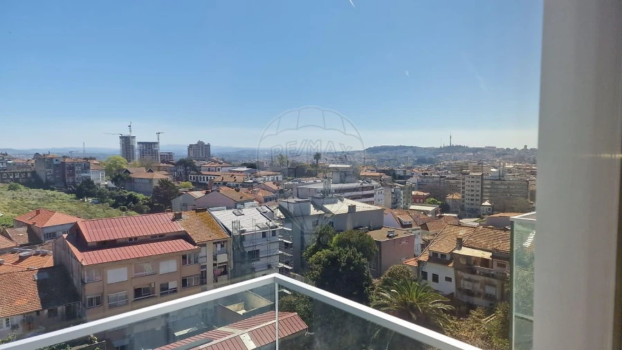 Apartamento T2 para Venda em Cedofeita, Santo Ildefonso, Sé, Miragaia, São Nicolau e Vitória Foto 21