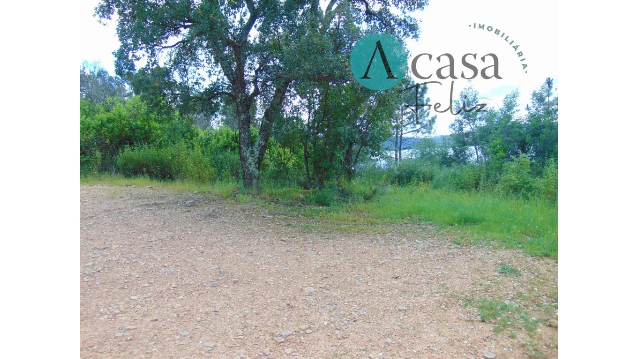 Terreno para Venda em Vila de Rei Foto 5