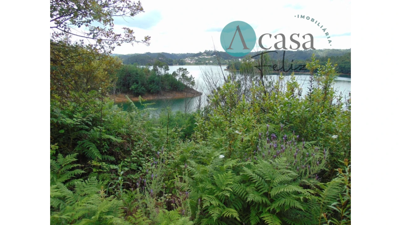 Terreno para Venda em Vila de Rei Foto 4