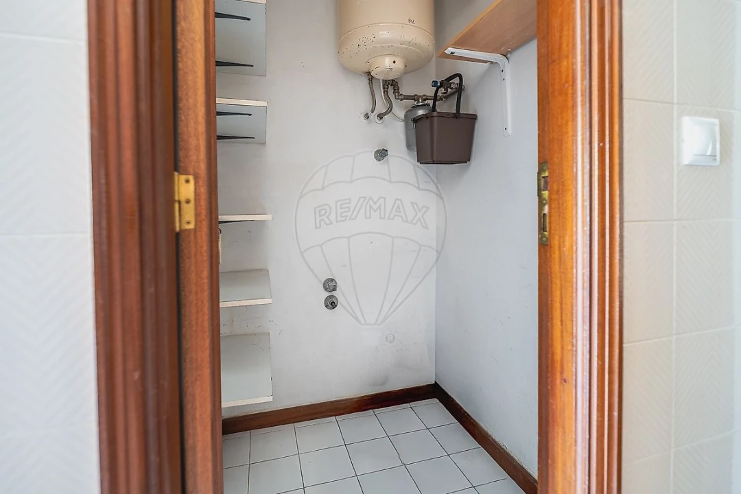 Apartamento T2 para Arrendamento em São Mamede de Infesta e Senhora da Hora Foto 7