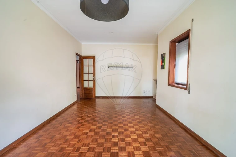 Apartamento T2 para Arrendamento em São Mamede de Infesta e Senhora da Hora Foto 12