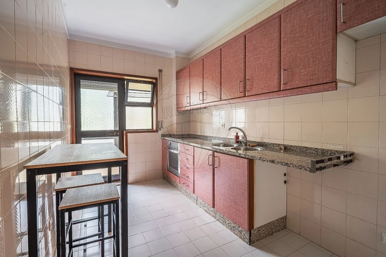 Apartamento T2 para Arrendamento em São Mamede de Infesta e Senhora da Hora Foto 9