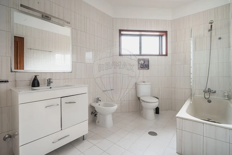 Apartamento T2 para Arrendamento em São Mamede de Infesta e Senhora da Hora Foto 22