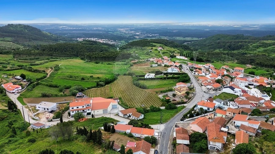 Moradia T2 para Venda em Maxial e Monte Redondo Foto 13
