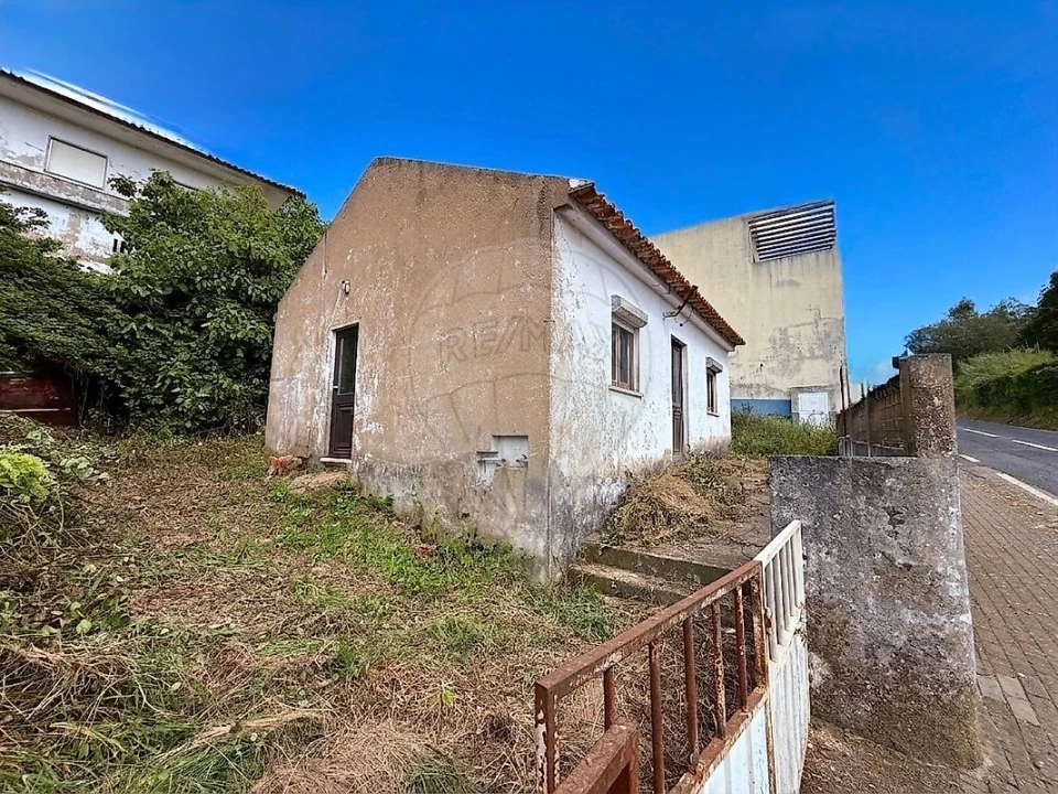 Moradia T2 para Venda em Maxial e Monte Redondo Foto 7