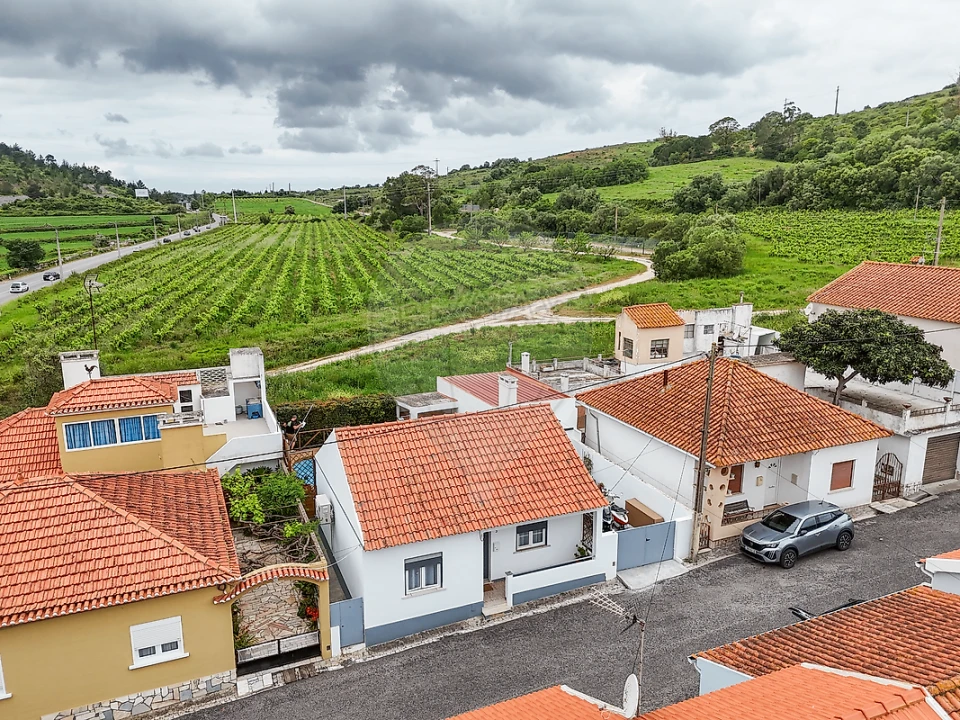 Moradia T2 para Venda em Santa Maria, São Pedro e Matacães Foto 3
