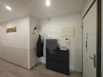Apartamento T2 para Venda em Santa Maria, São Pedro e Matacães