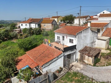 Moradia T3 para Venda em Olhalvo