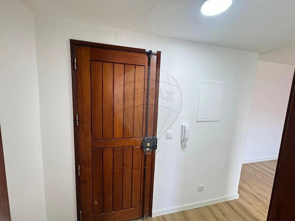 Apartamento T1 para Venda em Setubal (São Sebastião) Foto 1