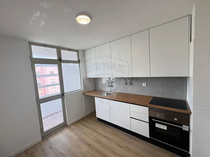 Apartamento T1 para Venda em Setubal (São Sebastião) Foto 5