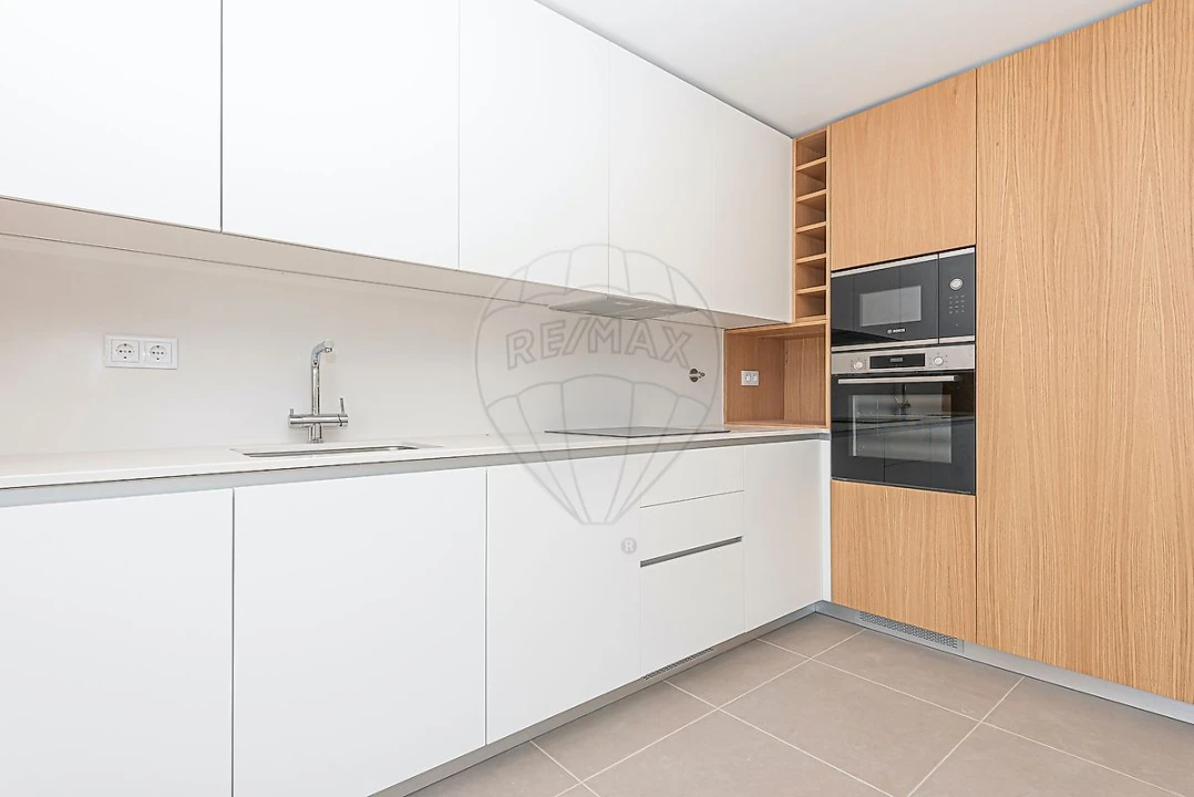 Apartamento T1 para Venda em Queluz e Belas Foto 3