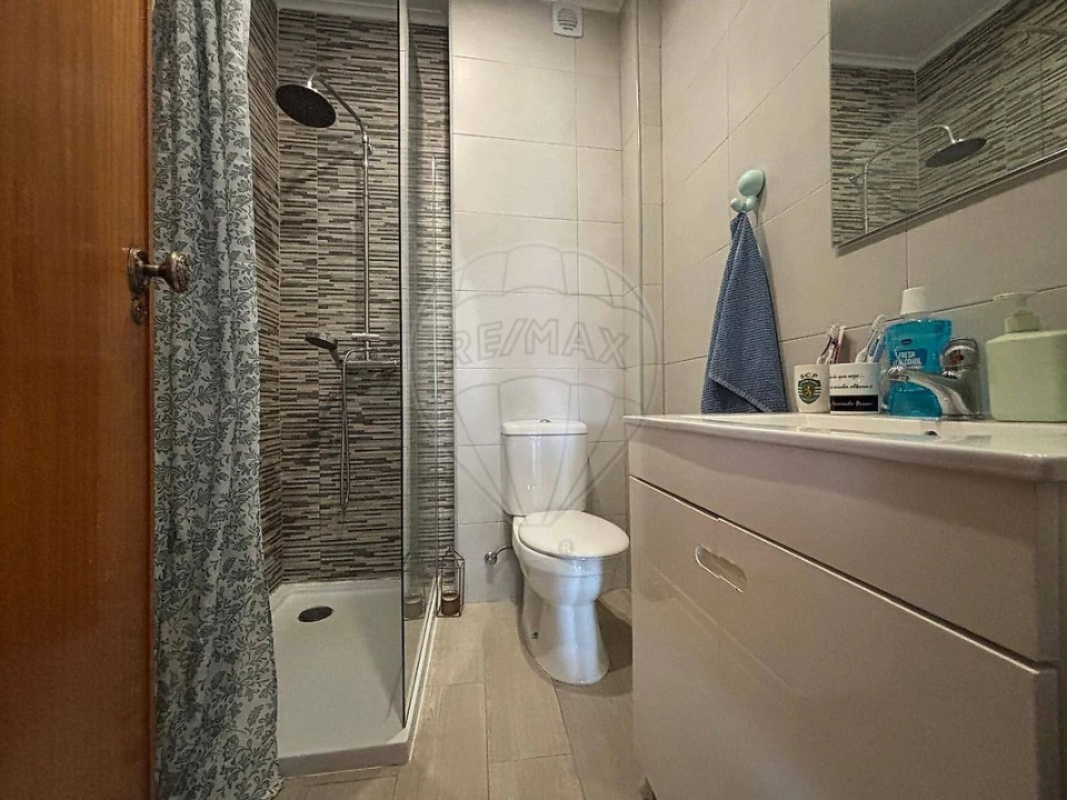 Apartamento T3 para Venda em Póvoa de Santa Iria e Forte da Casa Foto 16