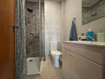 Apartamento T3 para Venda em Póvoa de Santa Iria e Forte da Casa