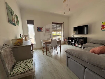 Apartamento T3 para Venda em Póvoa de Santa Iria e Forte da Casa