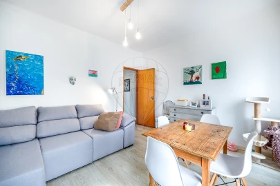 Apartamento T3 para Venda em Póvoa de Santa Iria e Forte da Casa